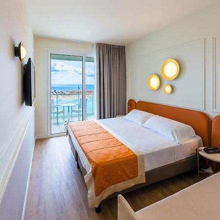 Hotel Montecarlo Bibione Buitenkant foto