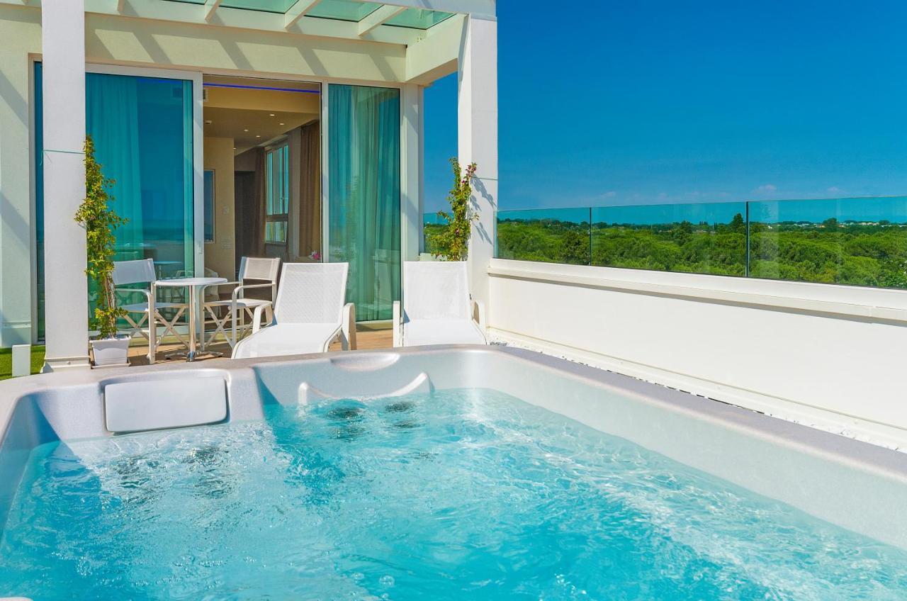 Hotel Montecarlo Bibione Buitenkant foto