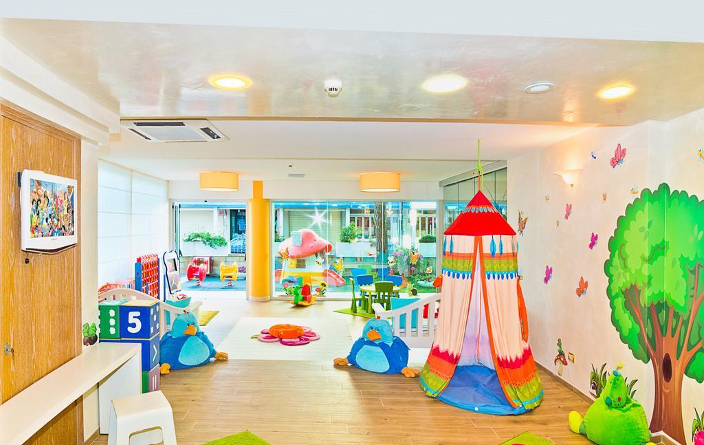 Hotel Montecarlo Bibione Buitenkant foto