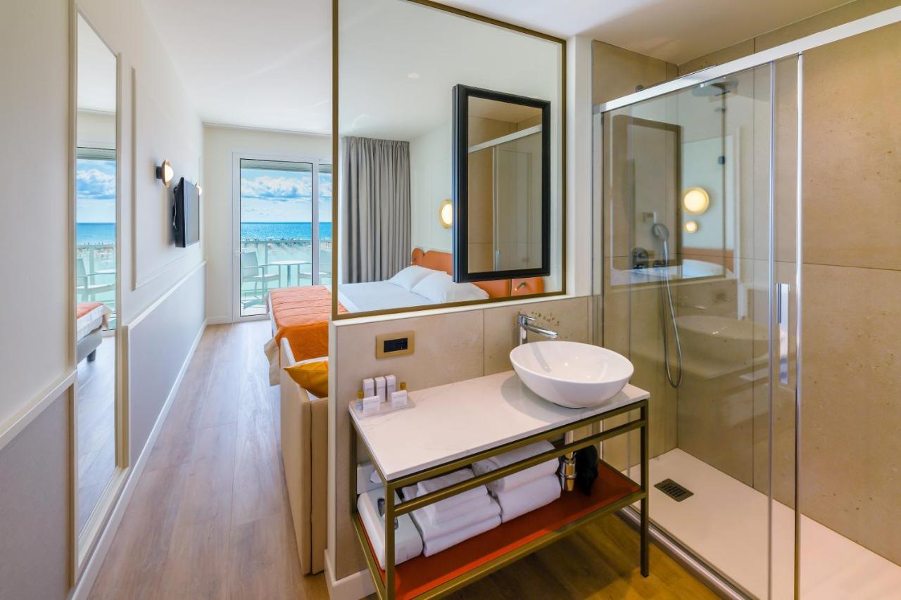 Hotel Montecarlo Bibione Buitenkant foto