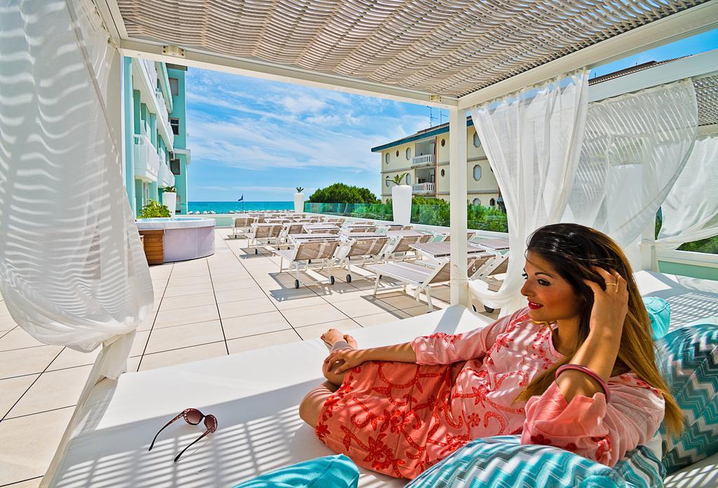Hotel Montecarlo Bibione Buitenkant foto