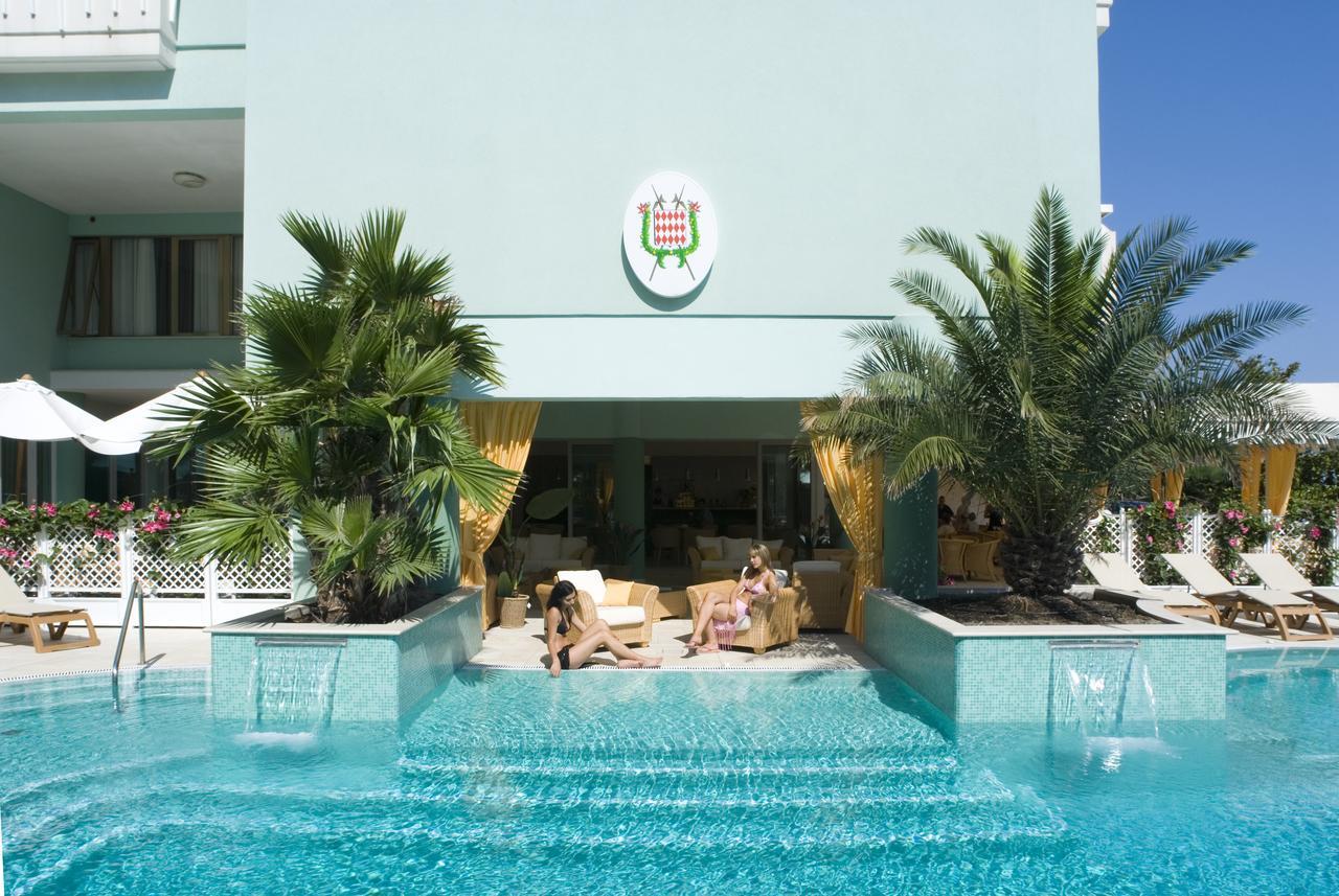 Hotel Montecarlo Bibione Buitenkant foto